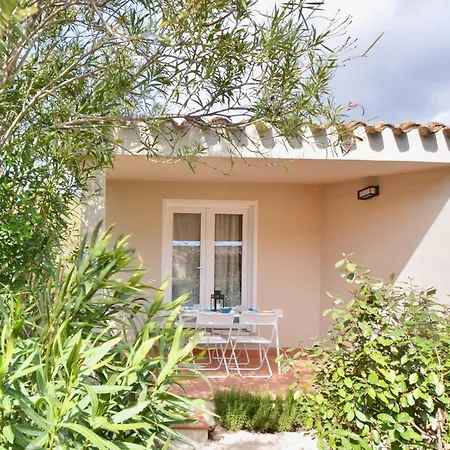 In Just 450 Meters From The Beach, With Air Conditioning And Outdoor Private Area 3* Costa Rei