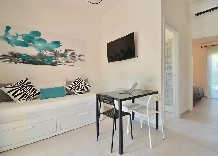 In Just 450 Meters From The Beach, With Air Conditioning And Outdoor Private Area Apart Otel