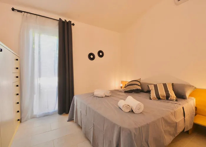 In Just 450 Meters From The Beach, With Air Conditioning And Outdoor Private Area 3* Costa Rei