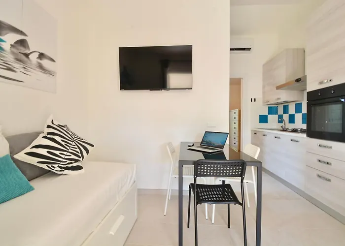 Apart Otel In Just 450 Meters From The Beach, With Air Conditioning And Outdoor Private Area Costa Rei