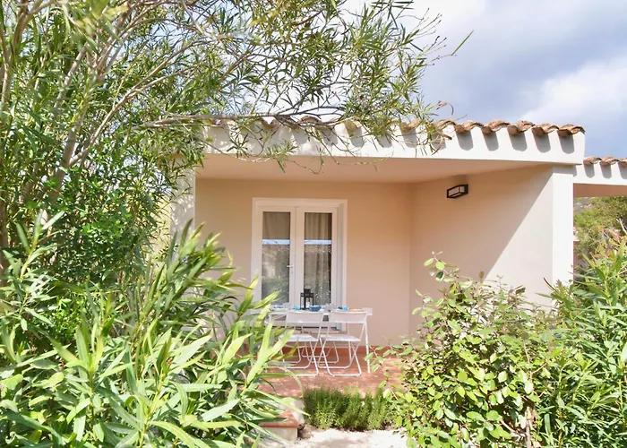 In Just 450 Meters From The Beach, With Air Conditioning And Outdoor Private Area 3* Costa Rei