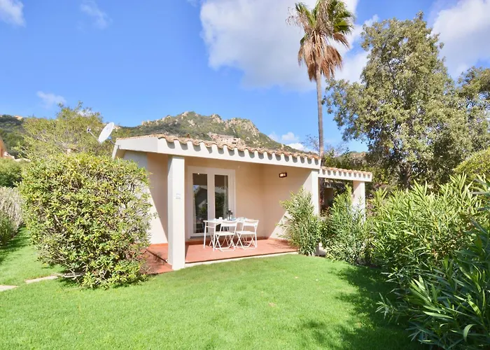 In Just 450 Meters From The Beach, With Air Conditioning And Outdoor Private Area Apart Otel